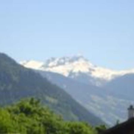 Apartment In Top Location In Fuegen With Balcony Exterior photo