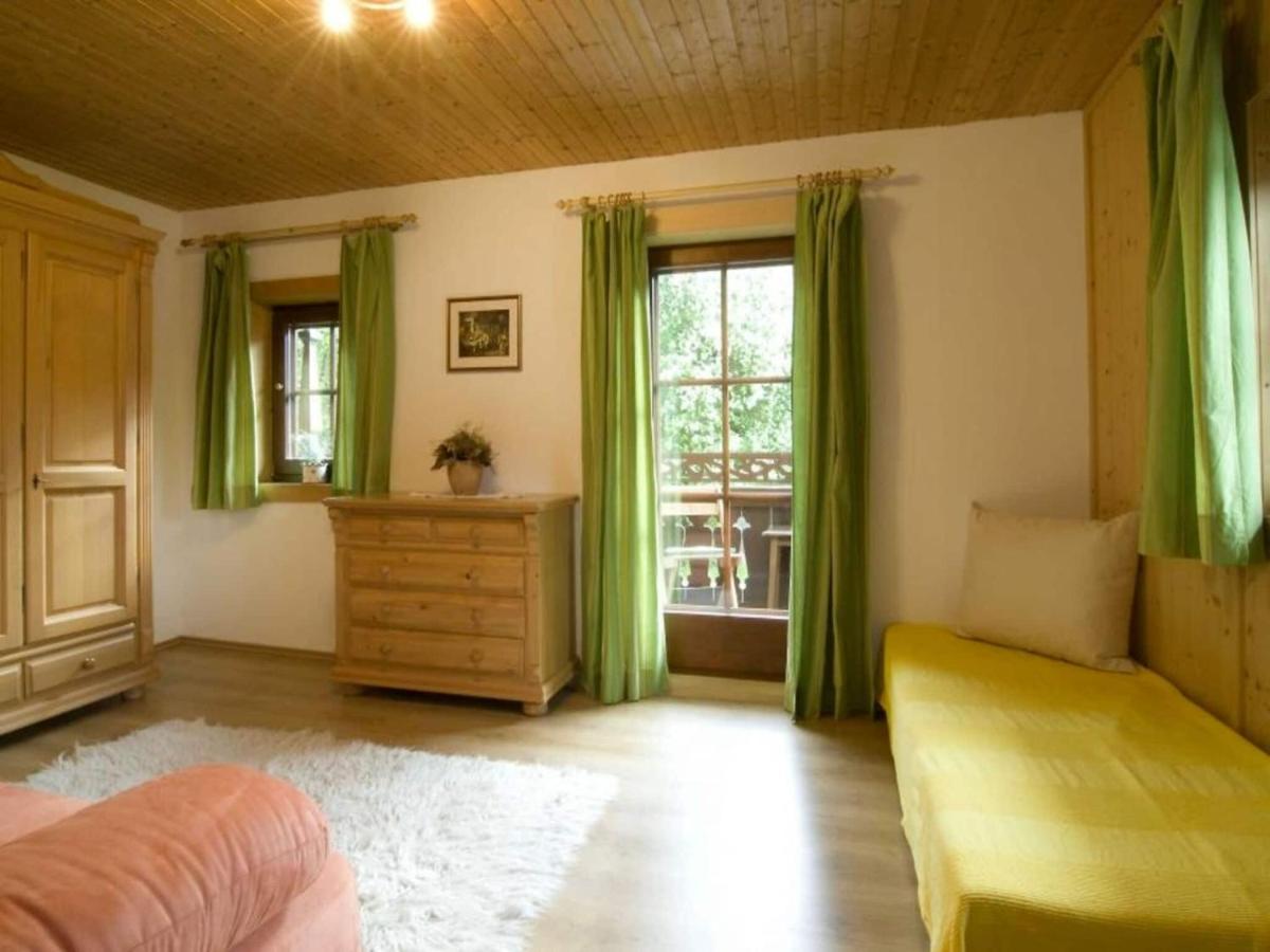 Apartment In Top Location In Fuegen With Balcony Exterior photo